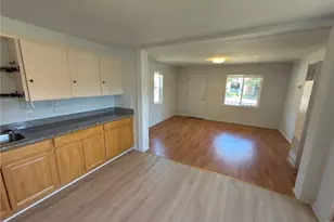 1409 NW 54th St, Seattle, WA 98107 - Photo 9