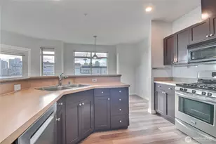1000 Aurora Ave N, Seattle, WA 98109 - Photo 9