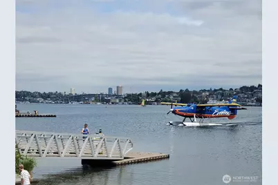 1000 Aurora Avenue N #509, Seattle, WA 98109 - Photo 25