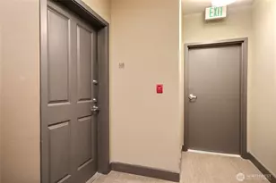 1000 Aurora Ave N, Seattle, WA 98109 - Photo 27