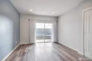1000 Aurora Ave N, Seattle, WA 98109 - Photo 11