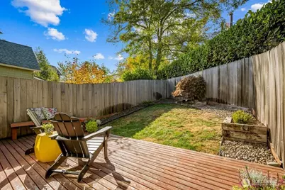 317 27th Avenue E, Seattle, WA 98112 - Photo 25