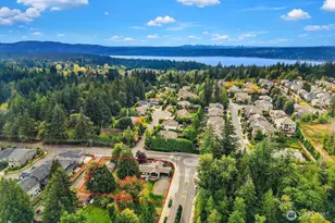 21805 SE 4th St, Sammamish, WA 98074 - Photo 29