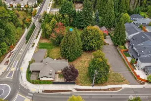 21805 SE 4th St, Sammamish, WA 98074 - Photo 35