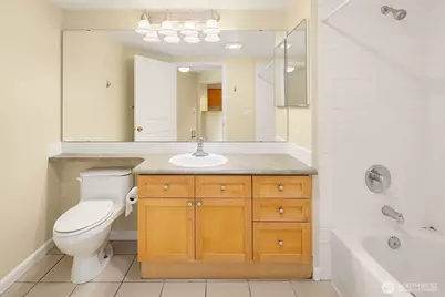 1525 NW 57th Street #211, Seattle, WA 98107 - Photo 9
