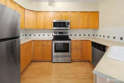 1525 NW 57th Street #211, Seattle, WA 98107 - Photo 7