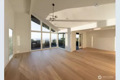 14000 Somerset Blvd SE, Bellevue, WA 98006 - Photo 13