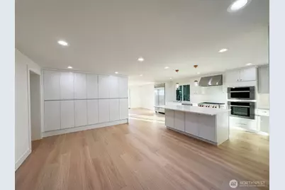 14000 Somerset Blvd SE, Bellevue, WA 98006 - Photo 21