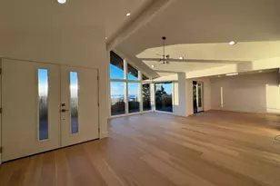 14000 Somerset Blvd SE, Bellevue, WA 98006 - Photo 11
