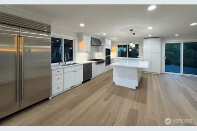 14000 Somerset Blvd SE, Bellevue, WA 98006 - Photo 19