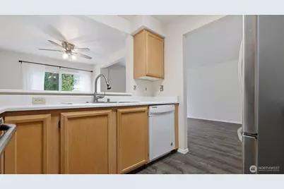 927 132nd Street SW #F5, Everett, WA 98204 - Photo 13