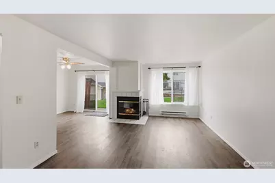 927 132nd Street SW #F5, Everett, WA 98204 - Photo 5