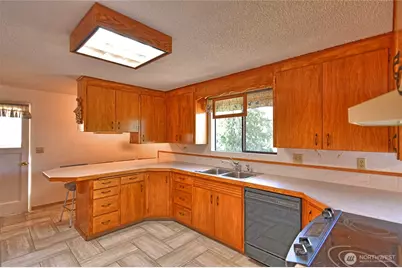 7317 24th Street SE, Lake Stevens, WA 98258 - Photo 13