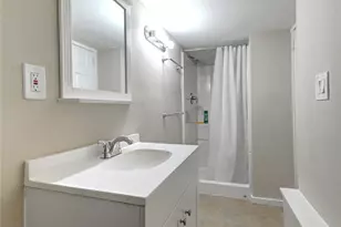 7043 17th Ave NW, Seattle, WA 98117 - Photo 27
