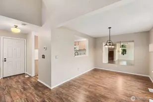 16918 Cobblestone Dr, Lynnwood, WA 98037 - Photo 11