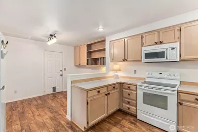 16918 Cobblestone Drive, Lynnwood, WA 98037 - Photo 15