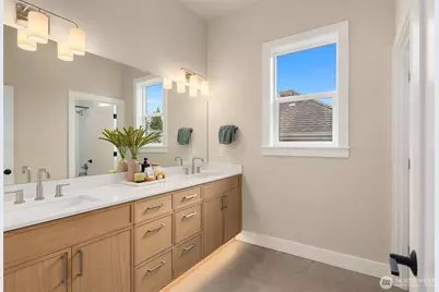 3020 38th Avenue W, Seattle, WA 98199 - Photo 21