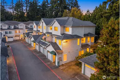 16219 Northup Way #C-201, Bellevue, WA 98008 - Photo 1
