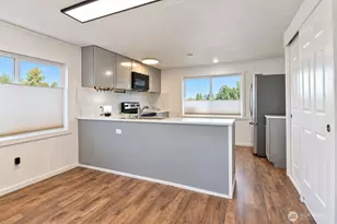 13320 Hwy 99, Everett, WA 98204 - Photo 7