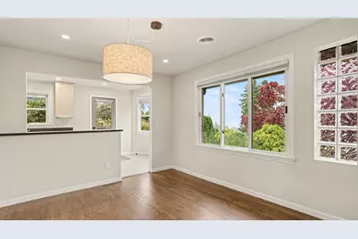 10680 Marine View Drive SW, Seattle, WA 98146 - Photo 5