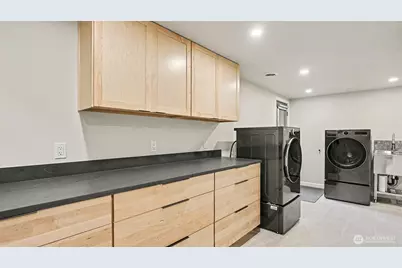 10680 Marine View Drive SW, Seattle, WA 98146 - Photo 25
