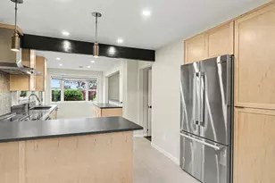 10680 Marine View Dr SW, Seattle, WA 98146 - Photo 7