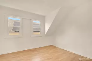 940 N 76th St, Seattle, WA 98103 - Photo 21