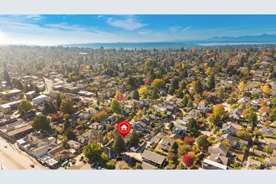 940 N 76th Street, Seattle, WA 98103 - Photo 29