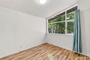 11018 27th Ave NE, Seattle, WA 98125 - Photo 13