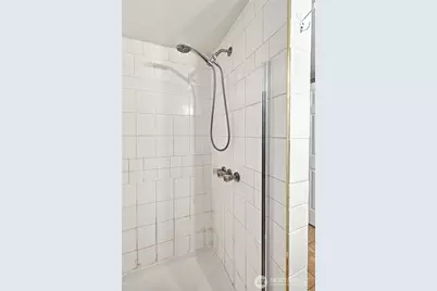 11018 27th Avenue NE, Seattle, WA 98125 - Photo 31