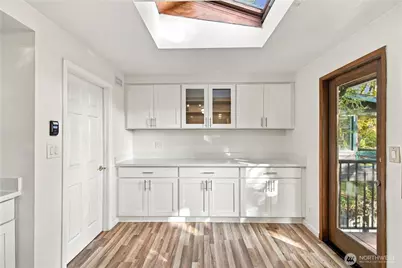11018 27th Avenue NE, Seattle, WA 98125 - Photo 19