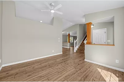 225 Brittany Street, Mount Vernon, WA 98274 - Photo 9