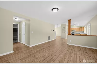 225 Brittany Street, Mount Vernon, WA 98274 - Photo 21
