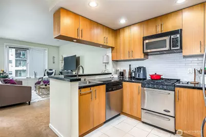2721 1st Avenue #604, Seattle, WA 98121 - Photo 9