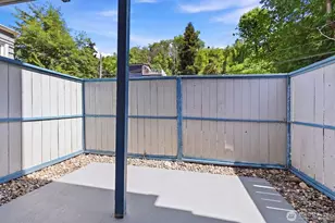 2475 55th Ave SW, Seattle, WA 98116 - Photo 11