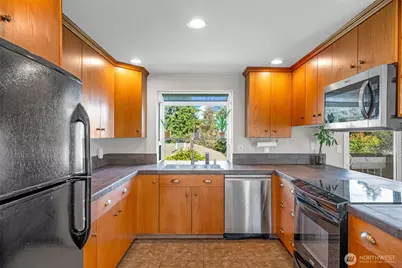 8109 42nd Street Ct W, University Place, WA 98466 - Photo 15