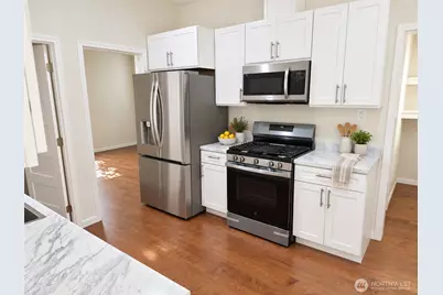 909 23rd Avenue, Seattle, WA 98122 - Photo 5