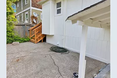 909 23rd Avenue, Seattle, WA 98122 - Photo 15