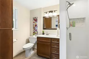 12406 SE 47th St, Bellevue, WA 98006 - Photo 17