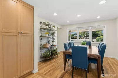 12406 SE 47th Street, Bellevue, WA 98006 - Photo 11
