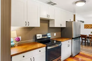 16025 NE 27th St, Bellevue, WA 98008 - Photo 7