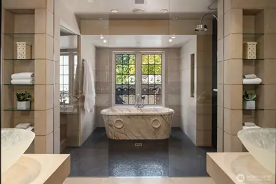 530 36th Avenue E, Seattle, WA 98112 - Photo 25