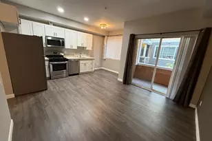 564 225th Ln NE, Sammamish, WA 98074 - Photo 5