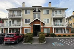 564 225th Ln NE, Sammamish, WA 98074 - Photo 1