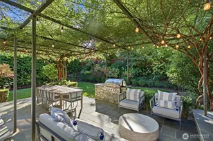 1905 33rd Ave S, Seattle, WA 98144 - Photo 15