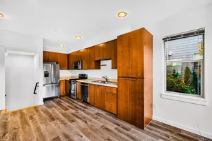 1214 N Northgate Way, Seattle, WA 98133 - Photo 9