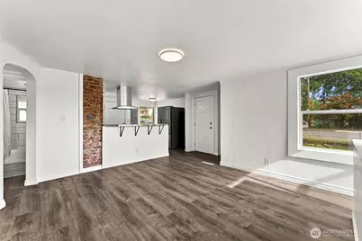 1121 S National Avenue, Bremerton, WA 98312 - Photo 3