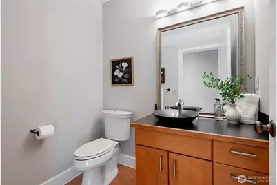 212 N 45th Street, Seattle, WA 98103 - Photo 7