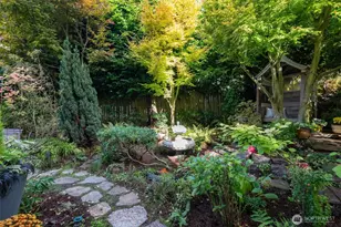 212 N 45th St, Seattle, WA 98103 - Photo 27