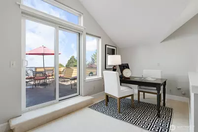 212 N 45th Street, Seattle, WA 98103 - Photo 17